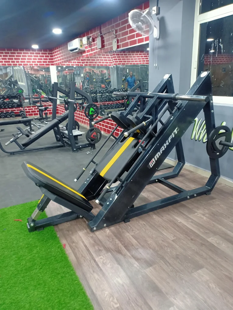 Leg press machine